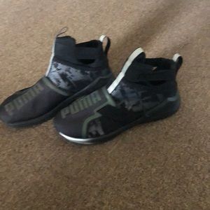 Puma high tops 7.5 wore twice